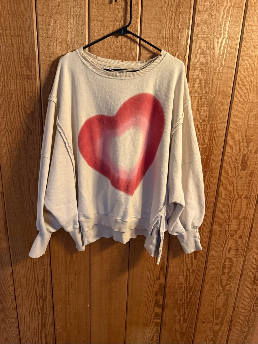 We The Free Graphic Camden Pullover (Airbrush Spray Heart) Large Oversized